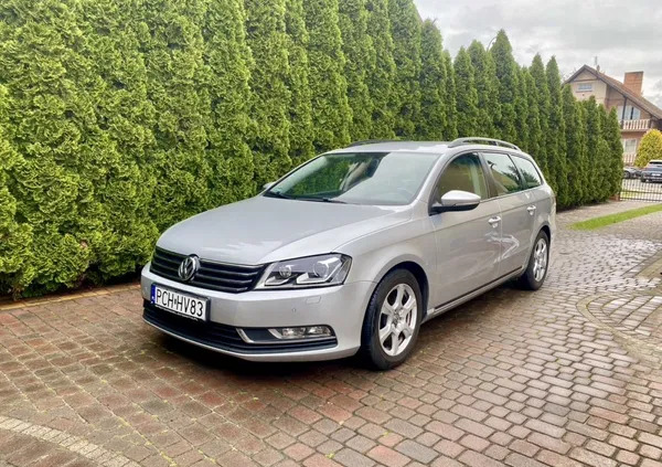 volkswagen passat Volkswagen Passat cena 32500 przebieg: 195500, rok produkcji 2011 z Margonin